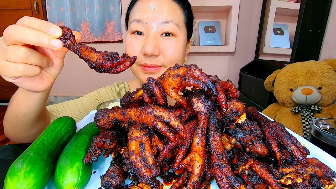 Spicy Deep Fried Chicken feet Mukbang ||