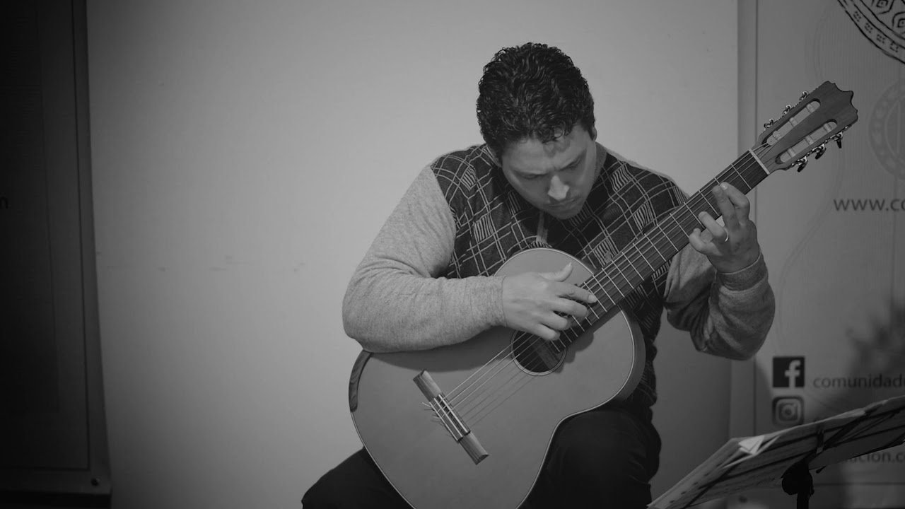JOSE LUIS LARA PLAYS 3 VALSES DE ANTONIO LAURO- EL NIÑO-EL NEGRITO Y CARORA