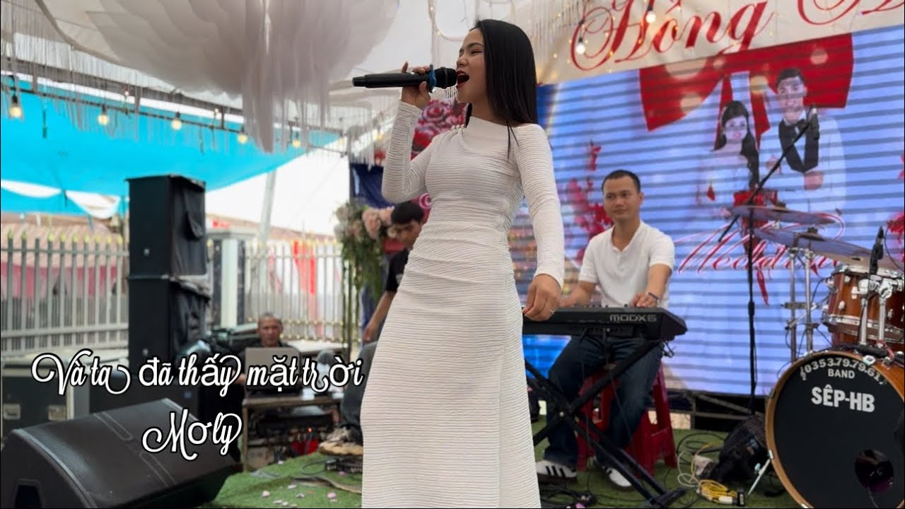 Và ta đã thấy mặt trời | MơLy