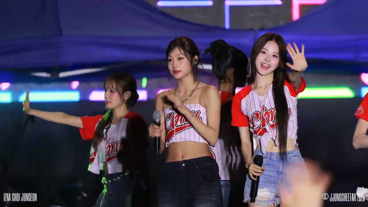 250917 IZNA CHOI JUNGEUN 이즈나 최정은 'IWALY' 직캠 4K FANCAM | 충북대학교 축제