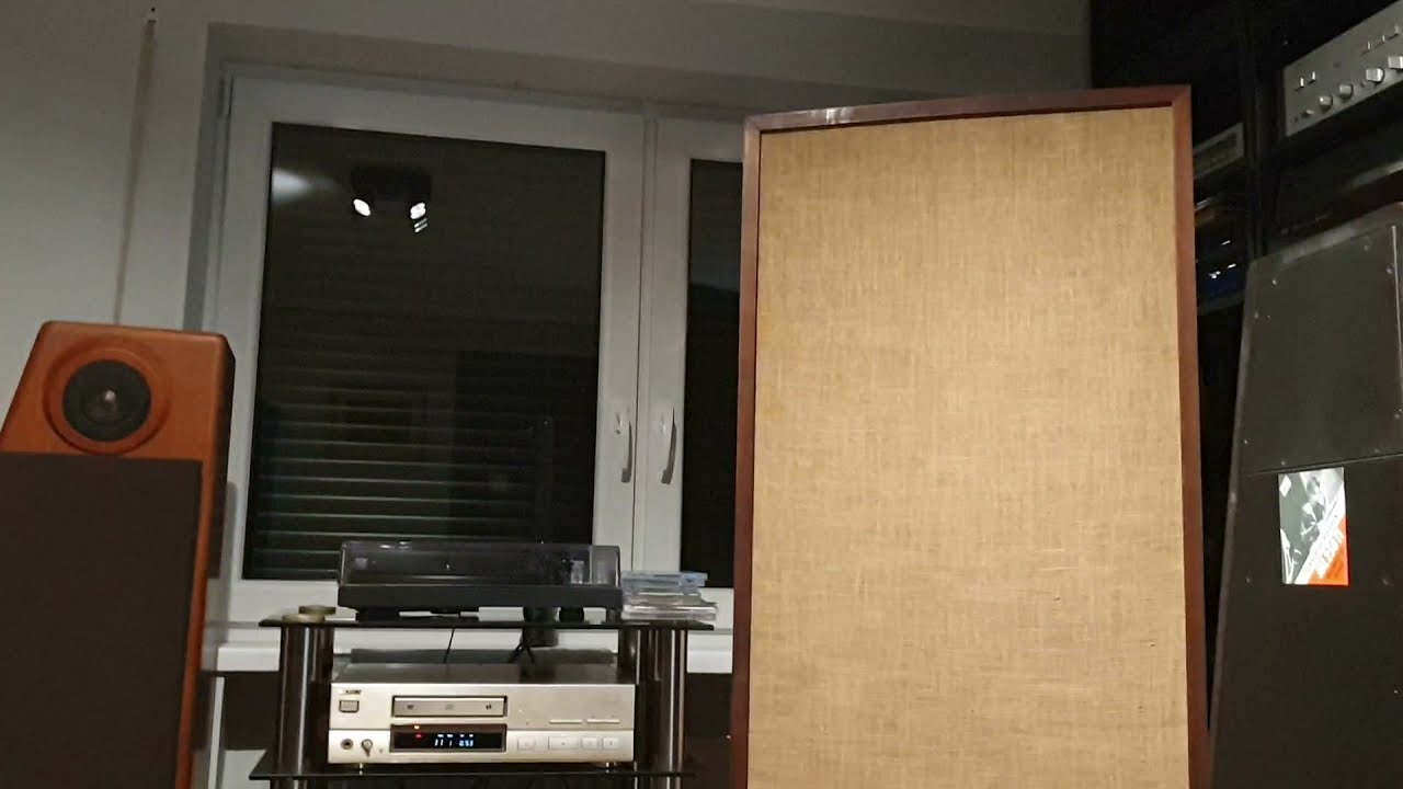Acoustech X, Acoustech VI, Sony CDP 777ES TOP ON THE TOP