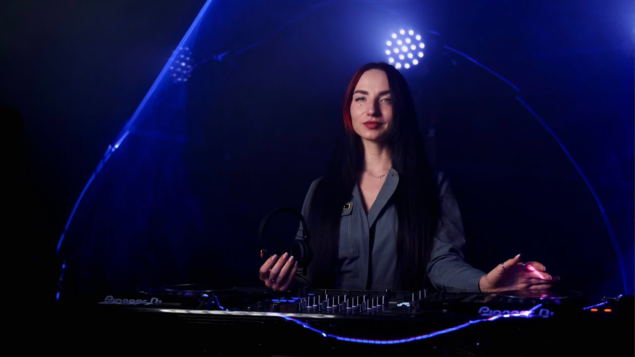 Kristen Kroft - Live @ Cave Club |Underground  Melodic Techno & Progressive House Dj Live Mix 2025|