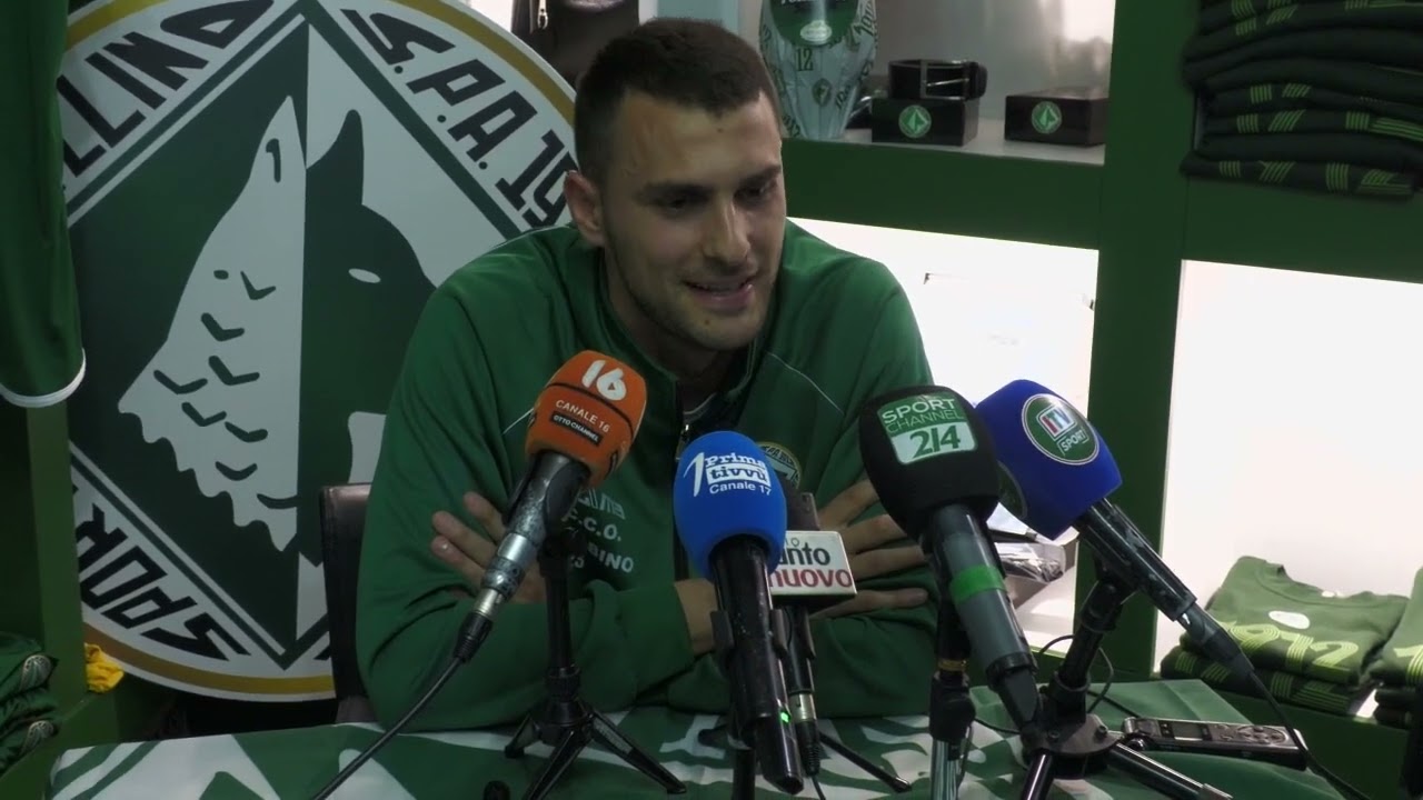 Avellino Calcio: conferenza stampa di presentazione di Lorenzo Sgarbi