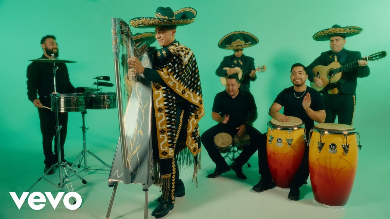 Mariachi Herencia de México - Espléndida (Video Oficial)