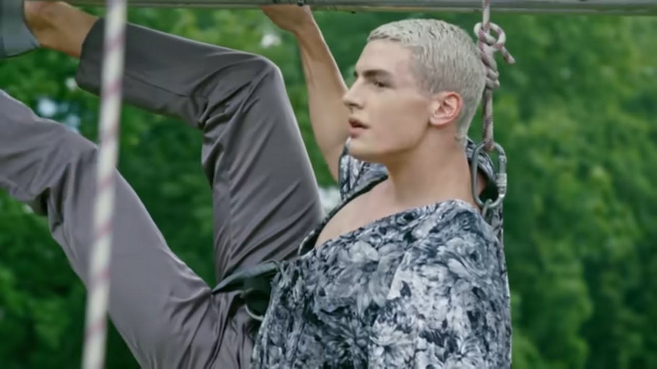Mikołaj podczas sesji na wysokości pokazał wielką odwagę! Inni byli w szoku!  [Top Model]