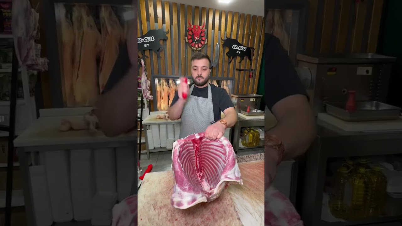 #реклама Посмотрите, как разделать баранину за 30 секунд! #youtube #shortsvideo #viralvideo #butcher
