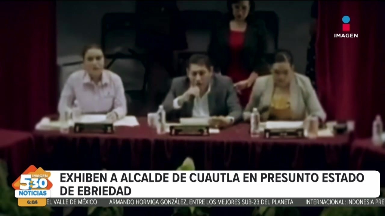 Exhiben a alcalde de Cuautla en presunto estado de ebriedad | Imagen Noticias 5:30