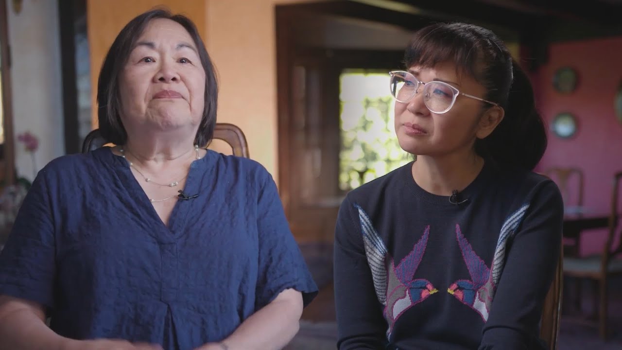 Кейко Аджена и Эмили Курода рассказывают о сцене на полу в сериале &laquo;Девочки Гилмор&raquo;