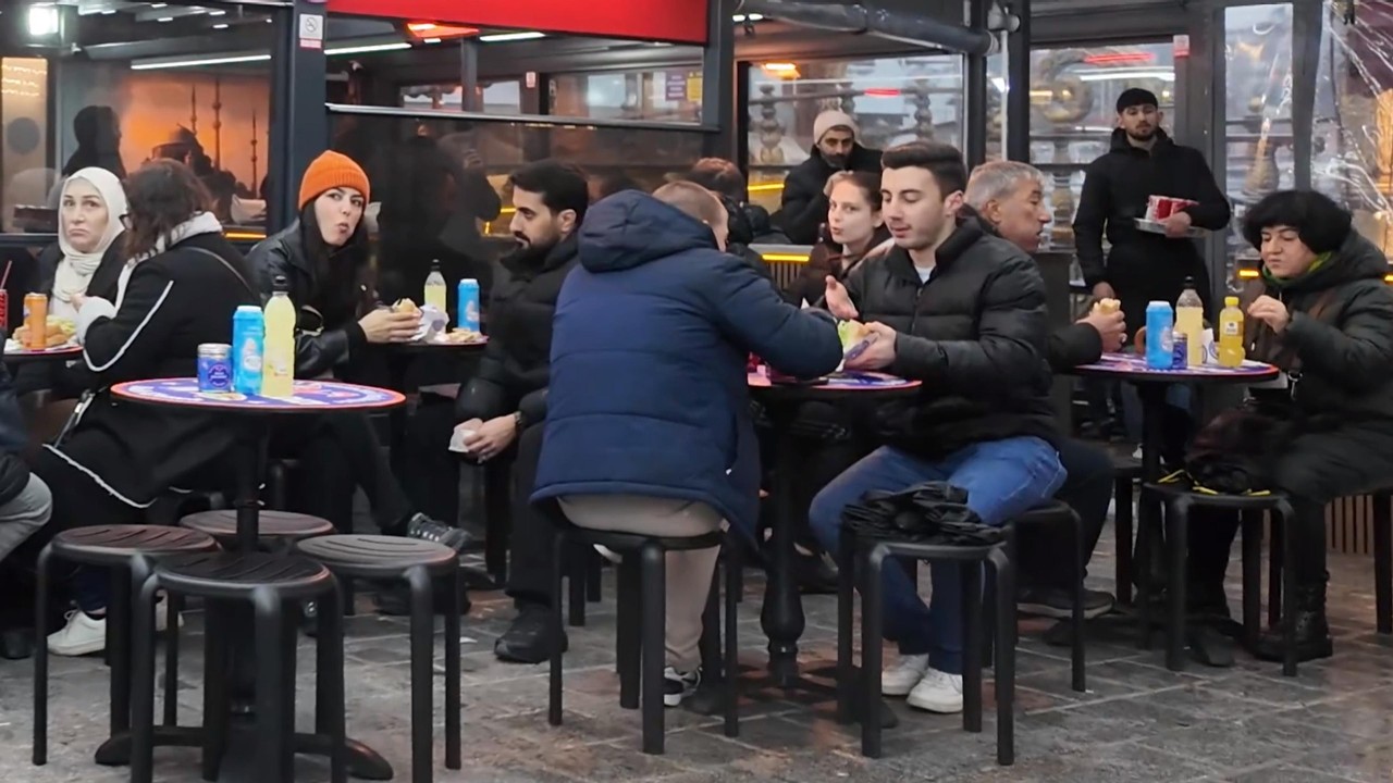 Эминёню и Сиркеджи под дождём | Рыба в хлебе, чайки и звук города | Стамбул 4K