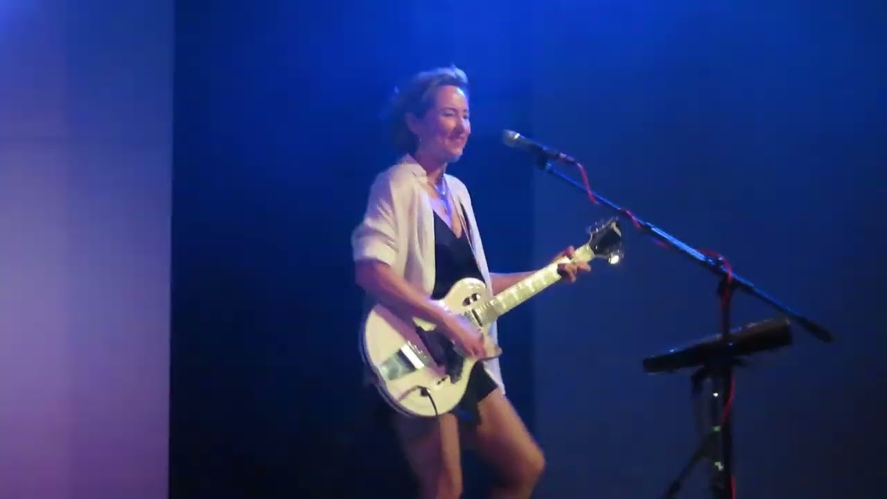 2023 09 14 KT Tunstall - Suddenly I See