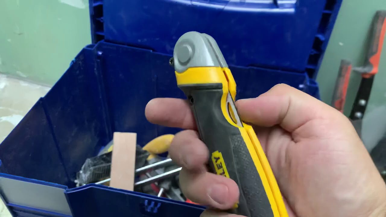 Outillage plaquiste