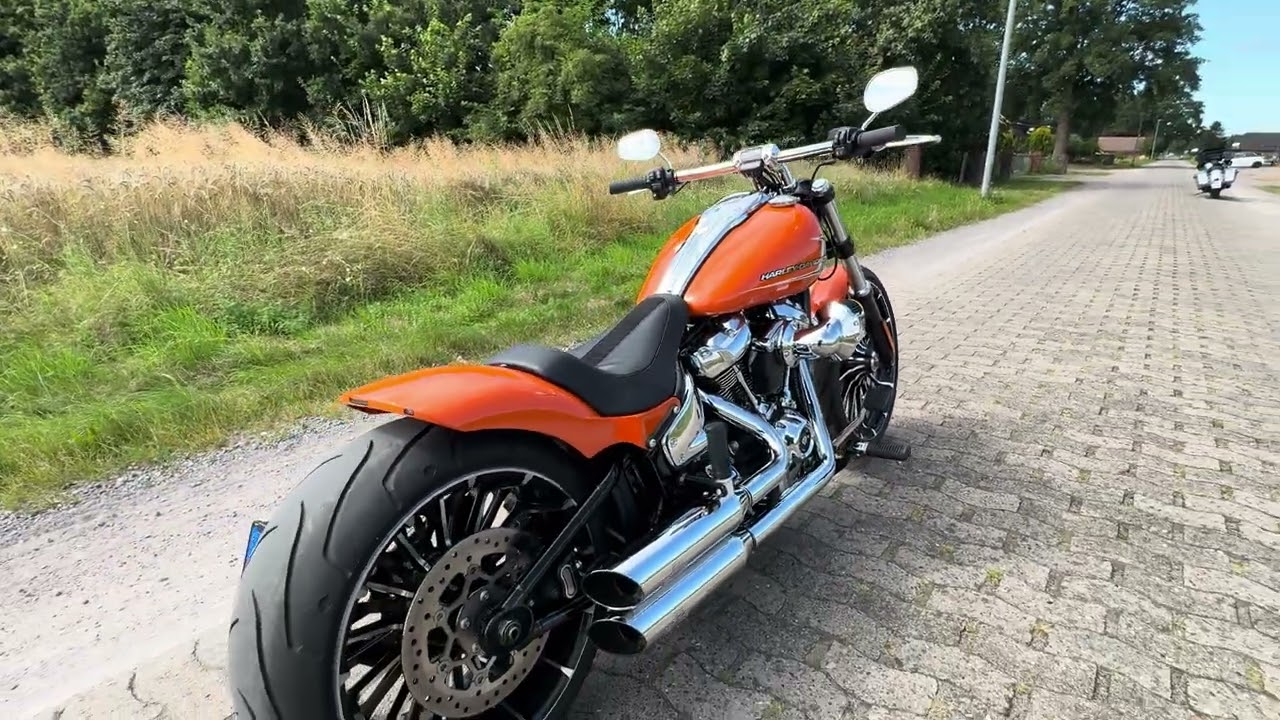Harley-Davidson Breakout 117 Exhaust Sound #harleydavidson