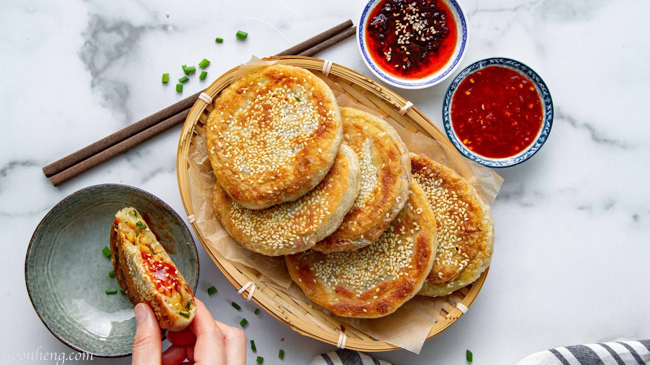 Guo Kui '锅魁' - Crispy Stuffed Flatbread