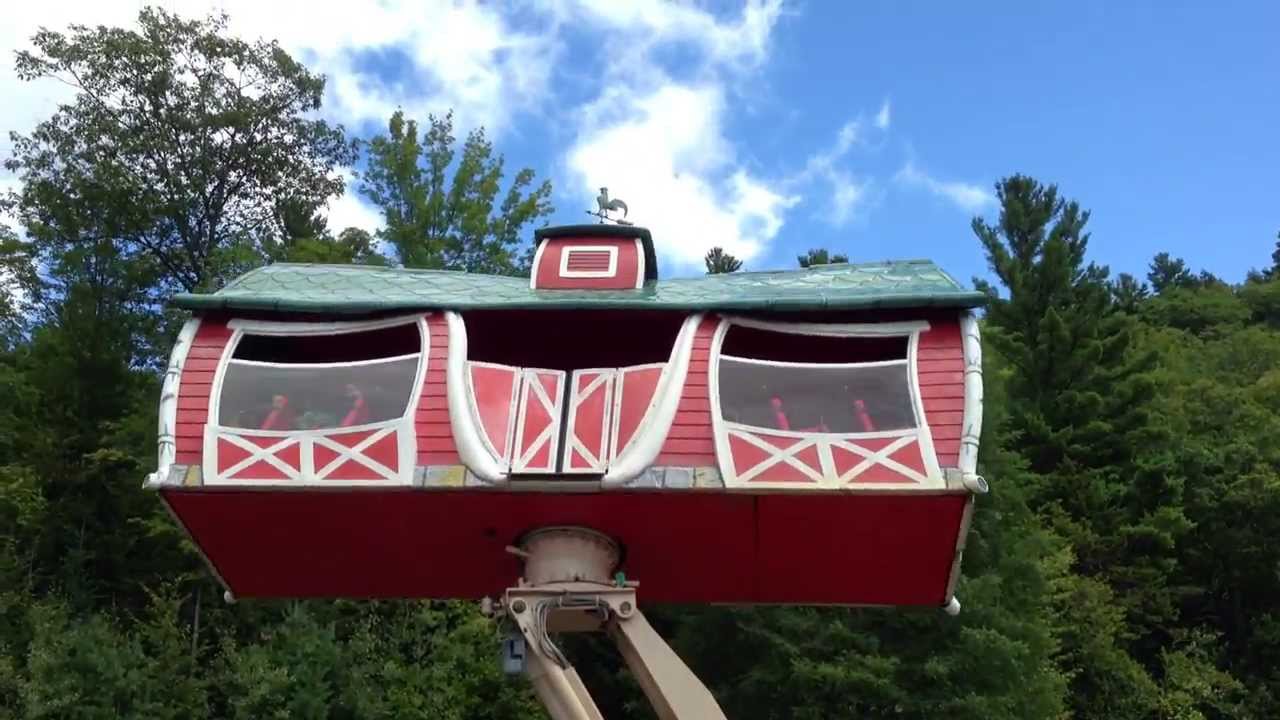 Crazy Barn - Story Land