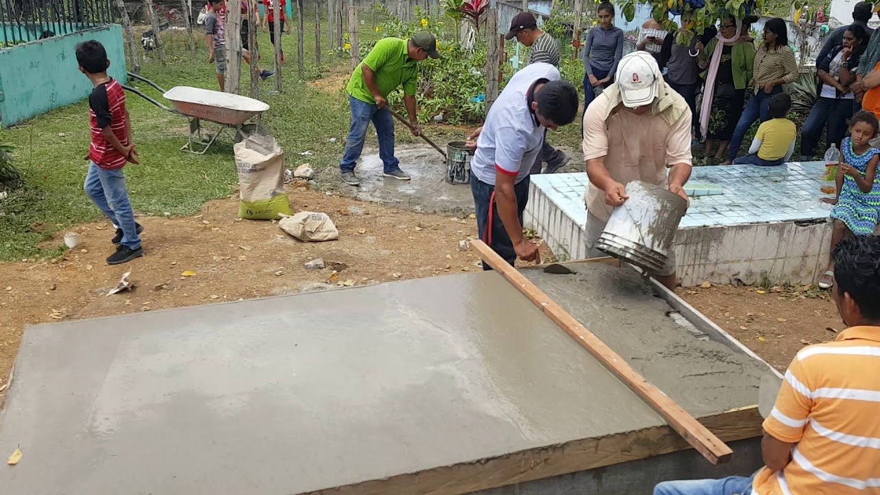 sepulcro de Adela castro