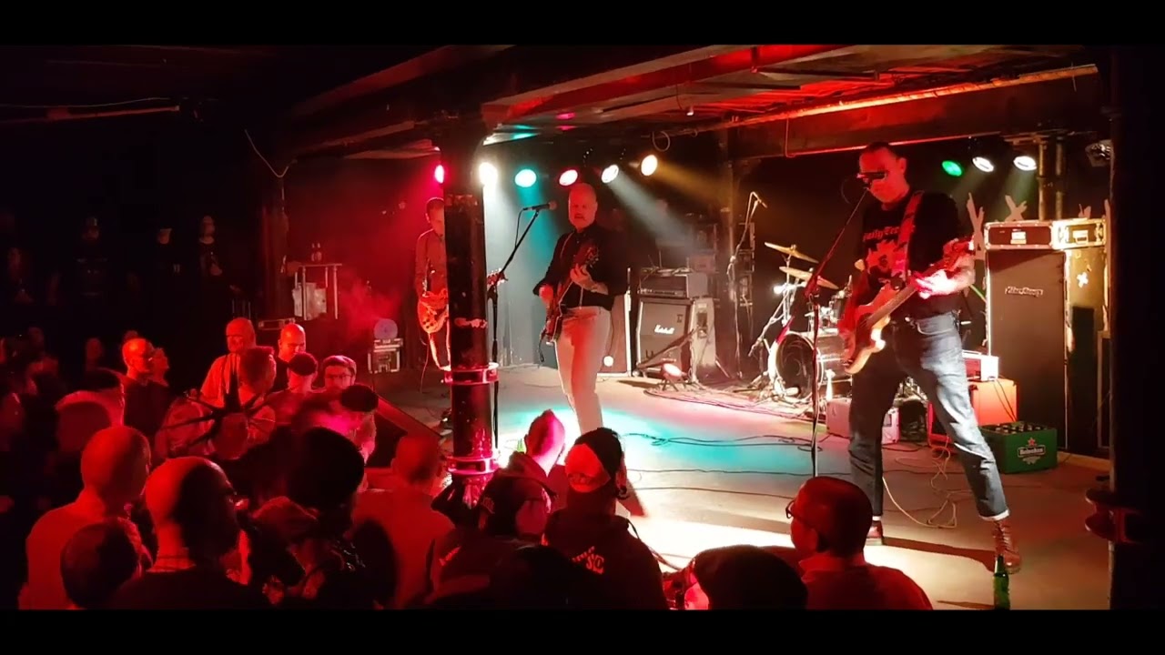 Gewohnheitstrinker am 16.12.23 Live im Crash in Freiburg