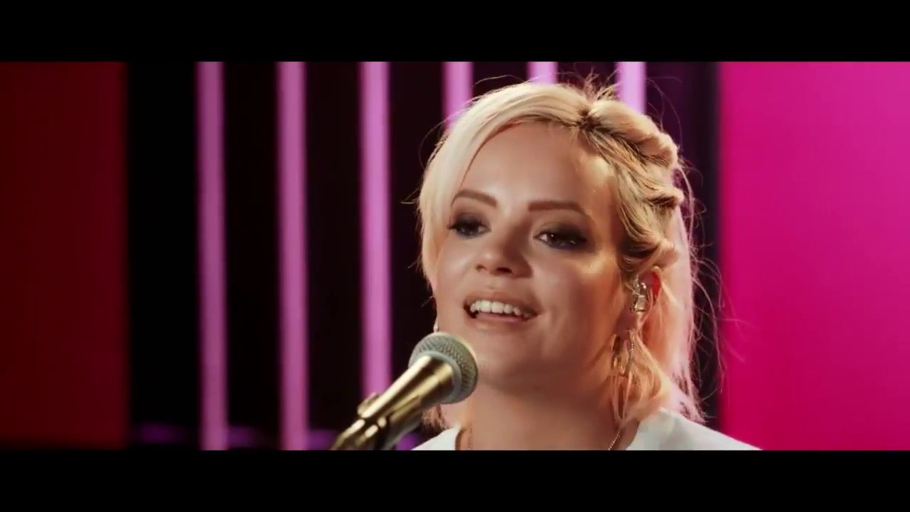 Lily Allen - Higher (Live in Studio)