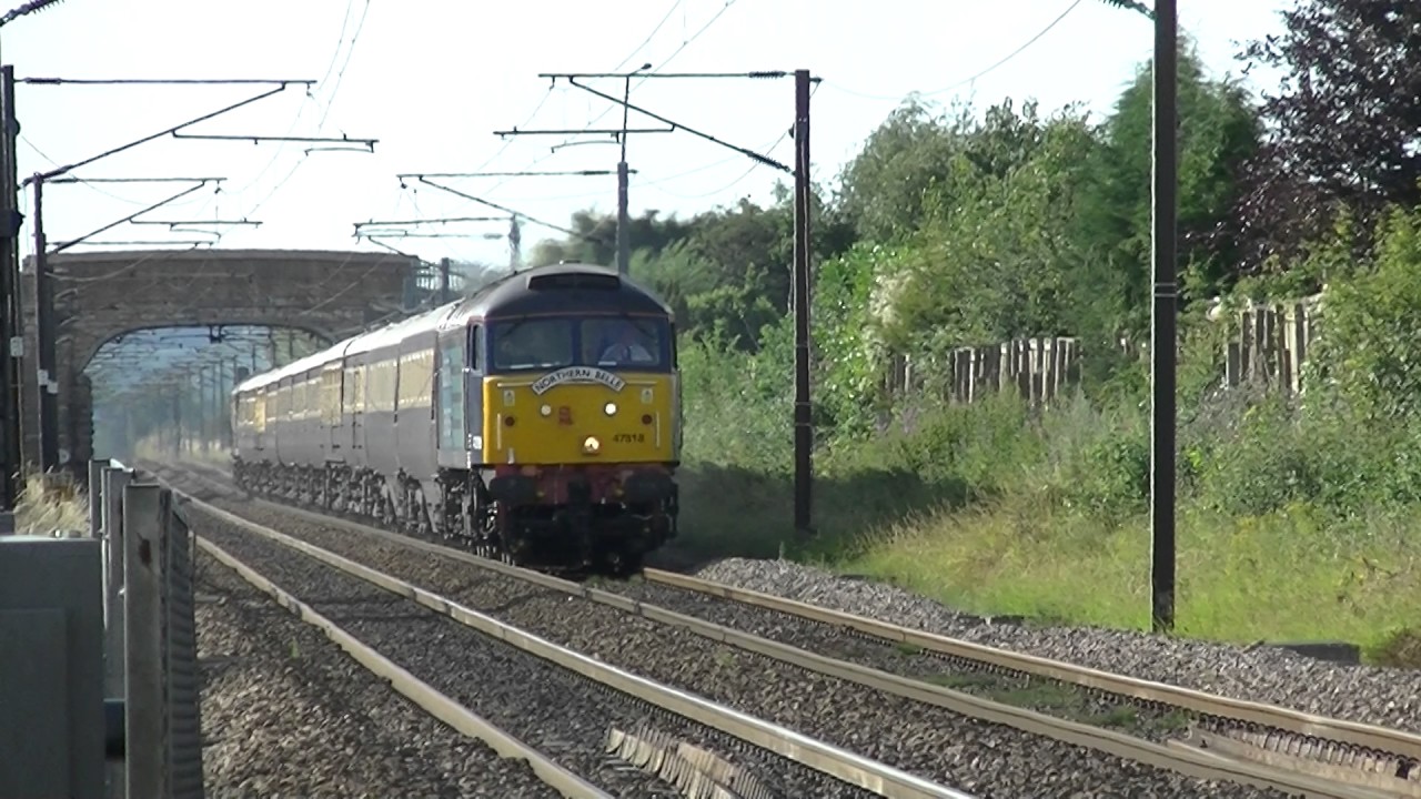 Direct Rail Services 47818 and 47790 passing Bentley on the Northern Belle