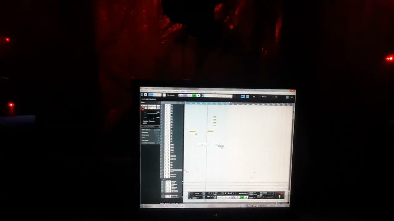 Boulot toujours artiste Jazz man Kawatess dans le studio 4Cerveaux mélangés ingénieurs MurphyLaProd