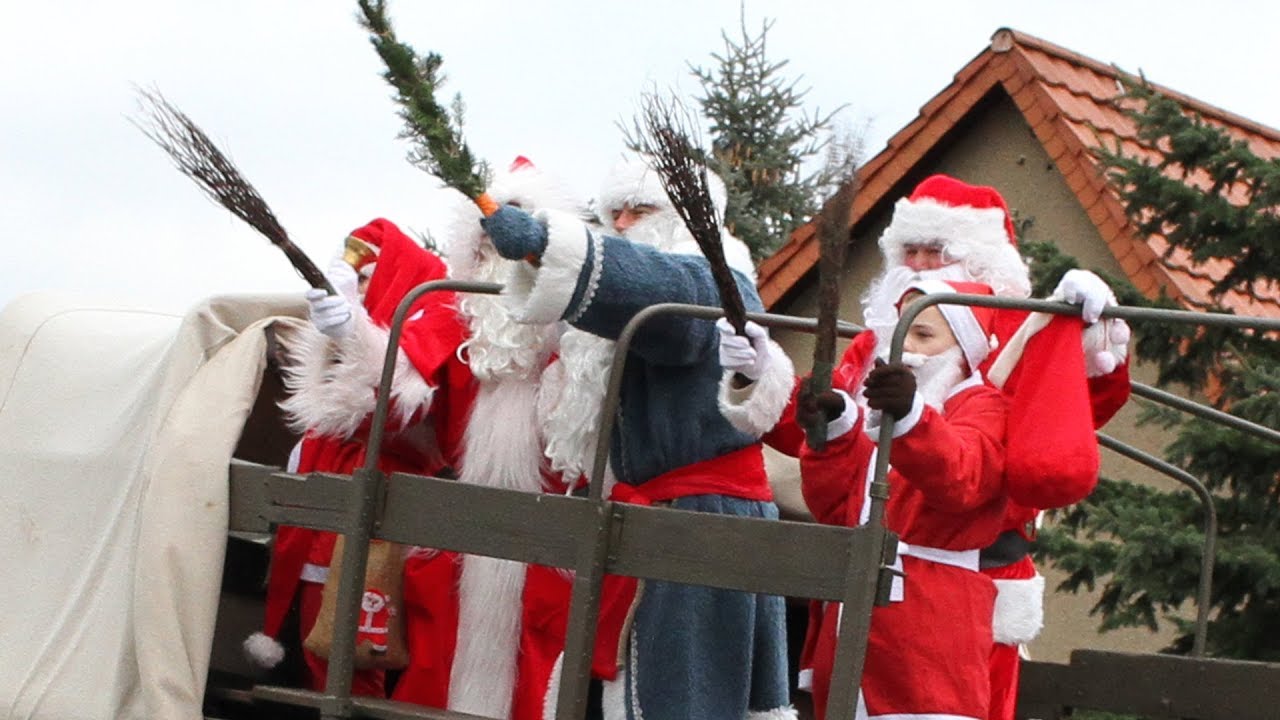 Traditioneller Weihnachtsmannbesuch in Prösen am 24.12.2017