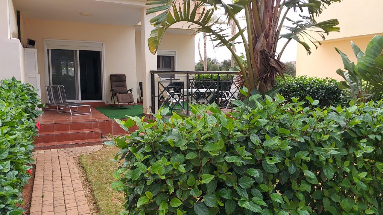 شقة  للبيع رائعة بمدينة السعيدية 130 متر او عندها جردة/appartement à vendre residence fermee