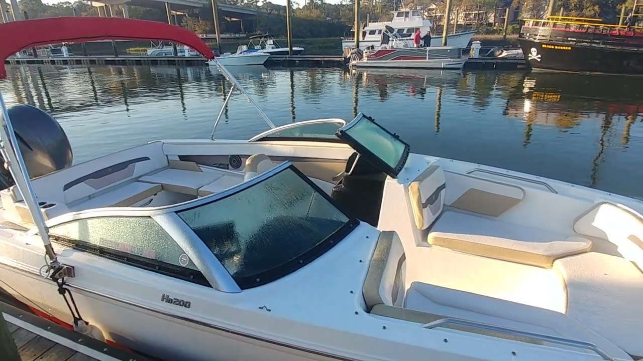 2020 Four Winns HD200 OB Deck Boats