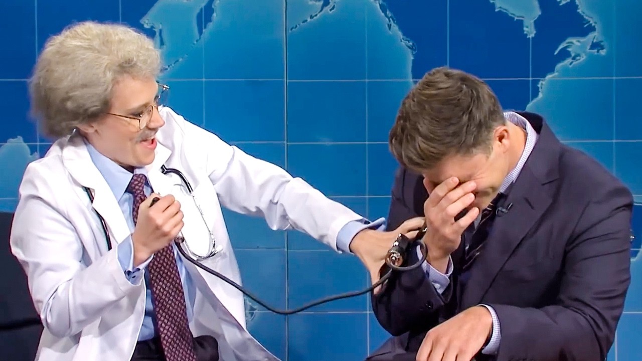 SNL Cast BREAKING on Weekend Update for 8 Minutes Straight