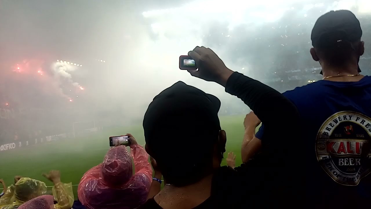 RECIBIMIENTO DE LA HINCHADA DE EMELEC  FINAL 2021 VS IDV