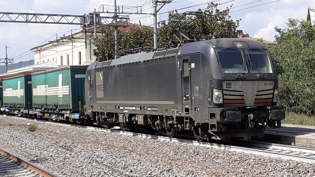 Una grande varietà di treni di fine luglio a Camucia-Cortona!