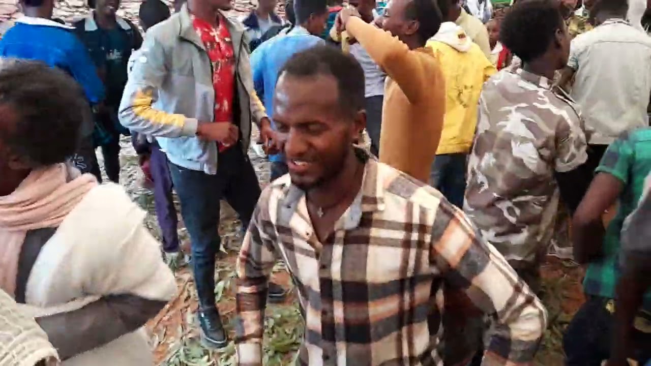 ካልኣይ ንጉሰ ኣባዲ ዝኮነ ወዲ ሃደራ (ተወርዋሪ) ኣብ መርዓ ዝገርም ፀወታ