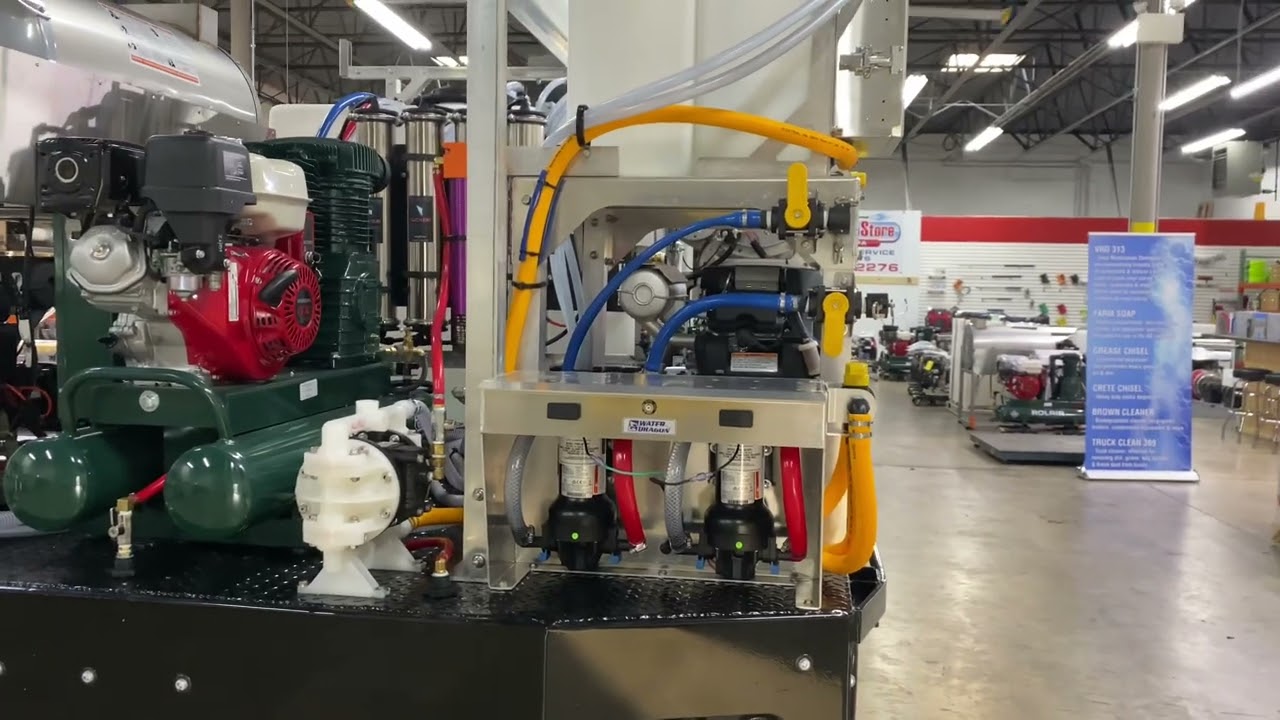 14&rsquo; Custom Built Pressure Washing Truck