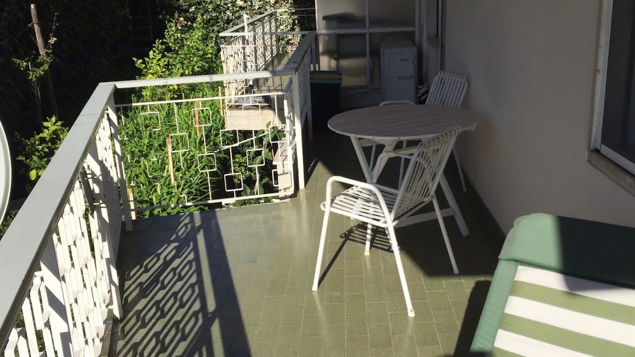 Sanremo - Foce Vendita appartamento in buono stato, 80 mq con terrazzo e cantina. € 165.000