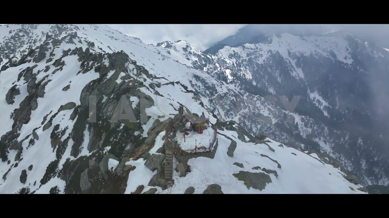 How Heavenly is Churdhar Temple? - A Spectacular Drone View of Sirmour's Spiritual Gem!