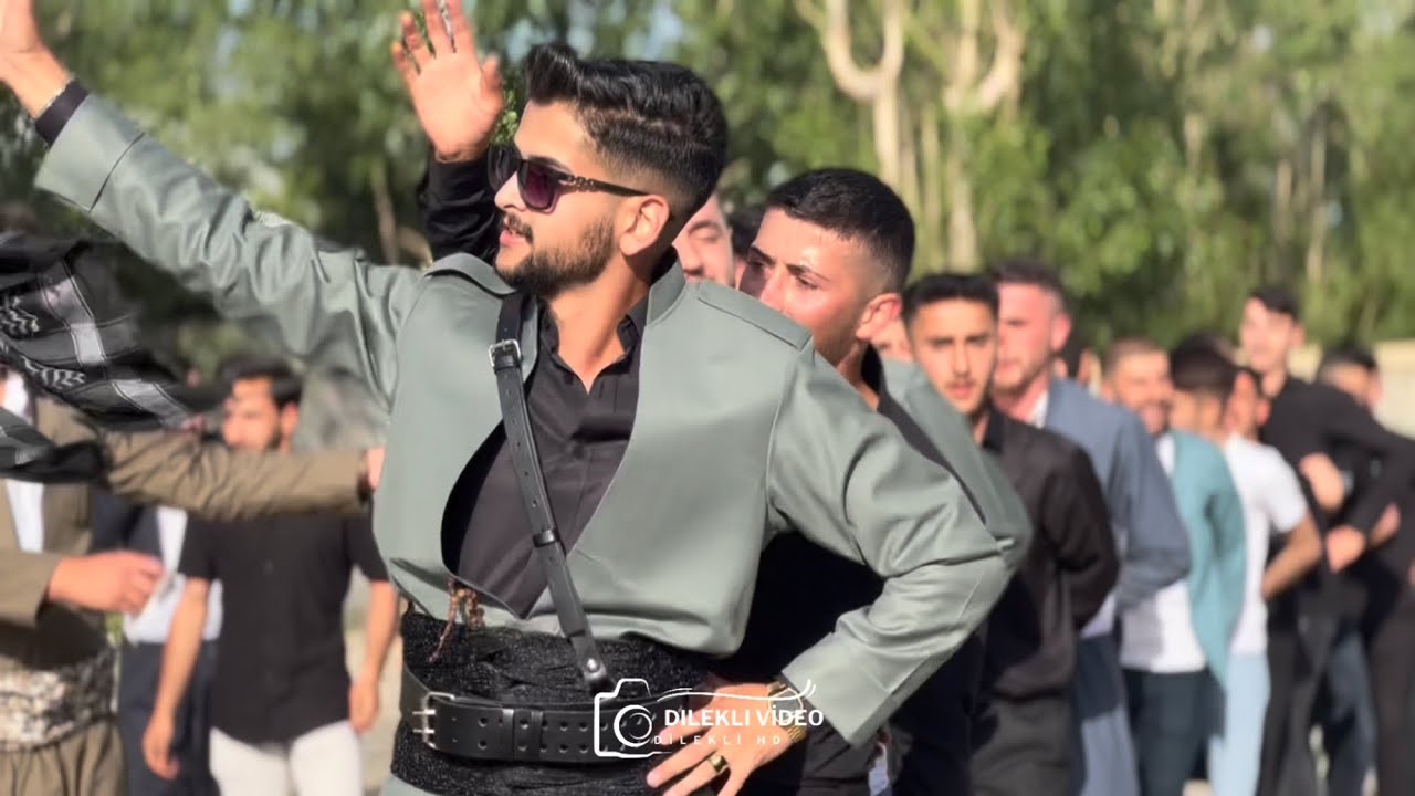Cevdet Şemzini Feyyaz Demir Dilekli Köyü Kurdish Dance Ova Ailesi
