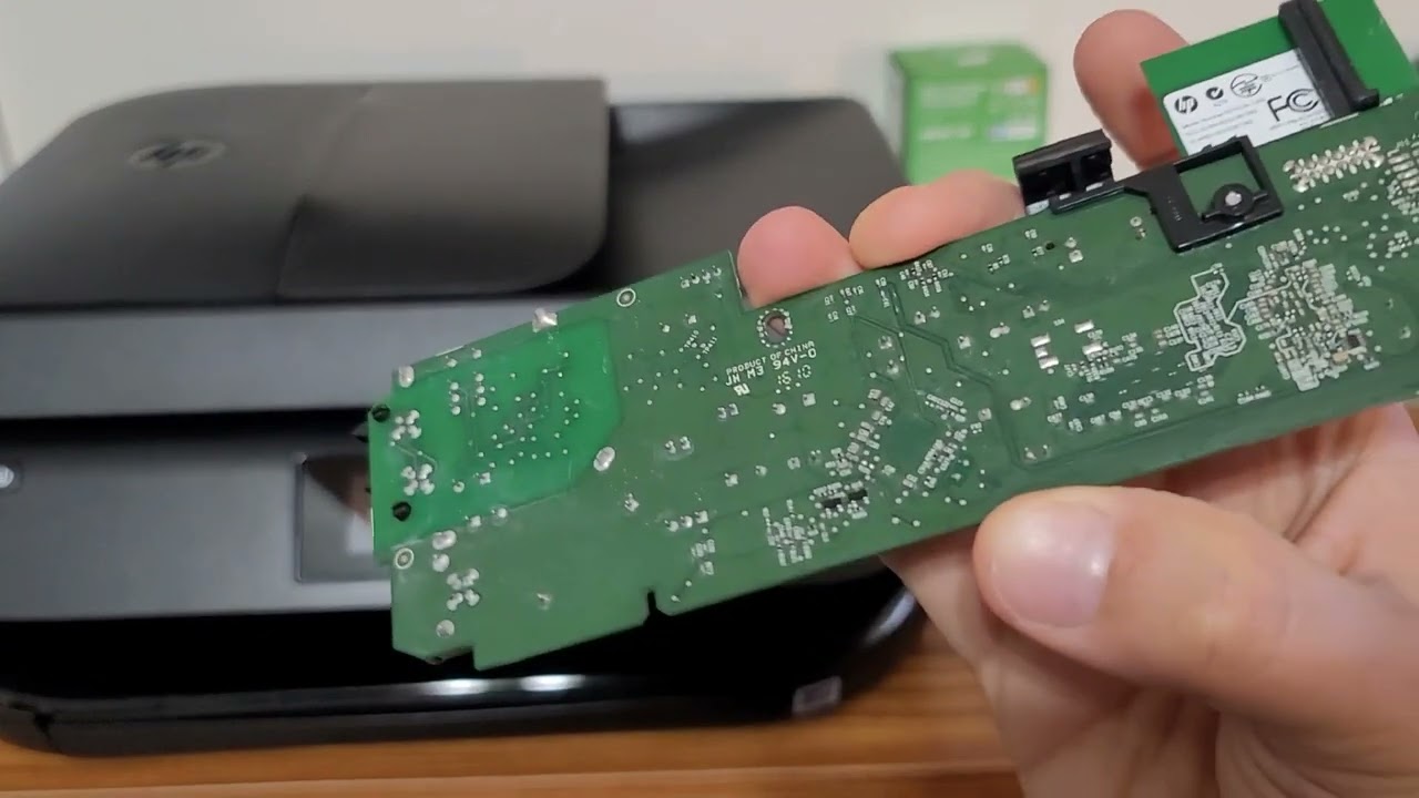 Принтер HP OfficeJet 4655: черный экран, нет загрузки: причина и решение