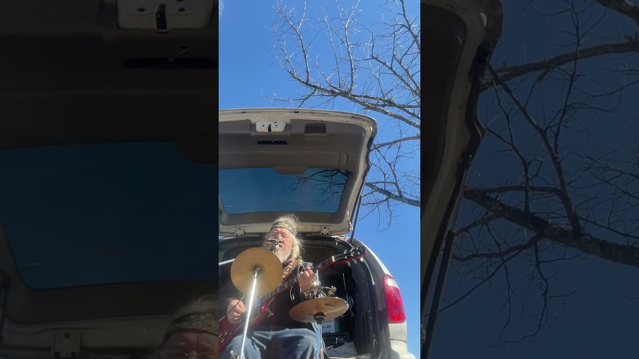 Busking some ZZ on a blustery day