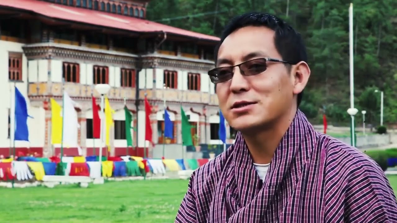 Short History of Bhutan and Biography of Zhabdrung  Rimpoche Ngawang Namgyel.