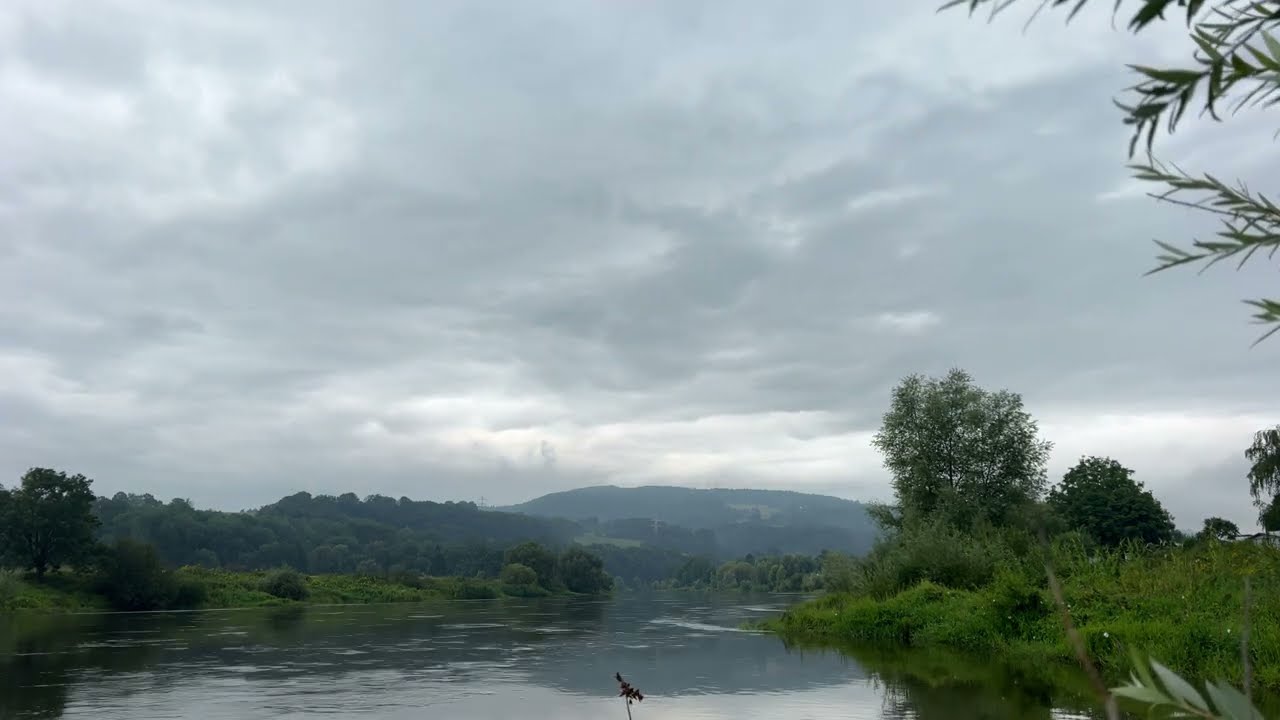 Time-lapse Wesser Vlotho [1 sec] [30 fps] - 2023-08-12