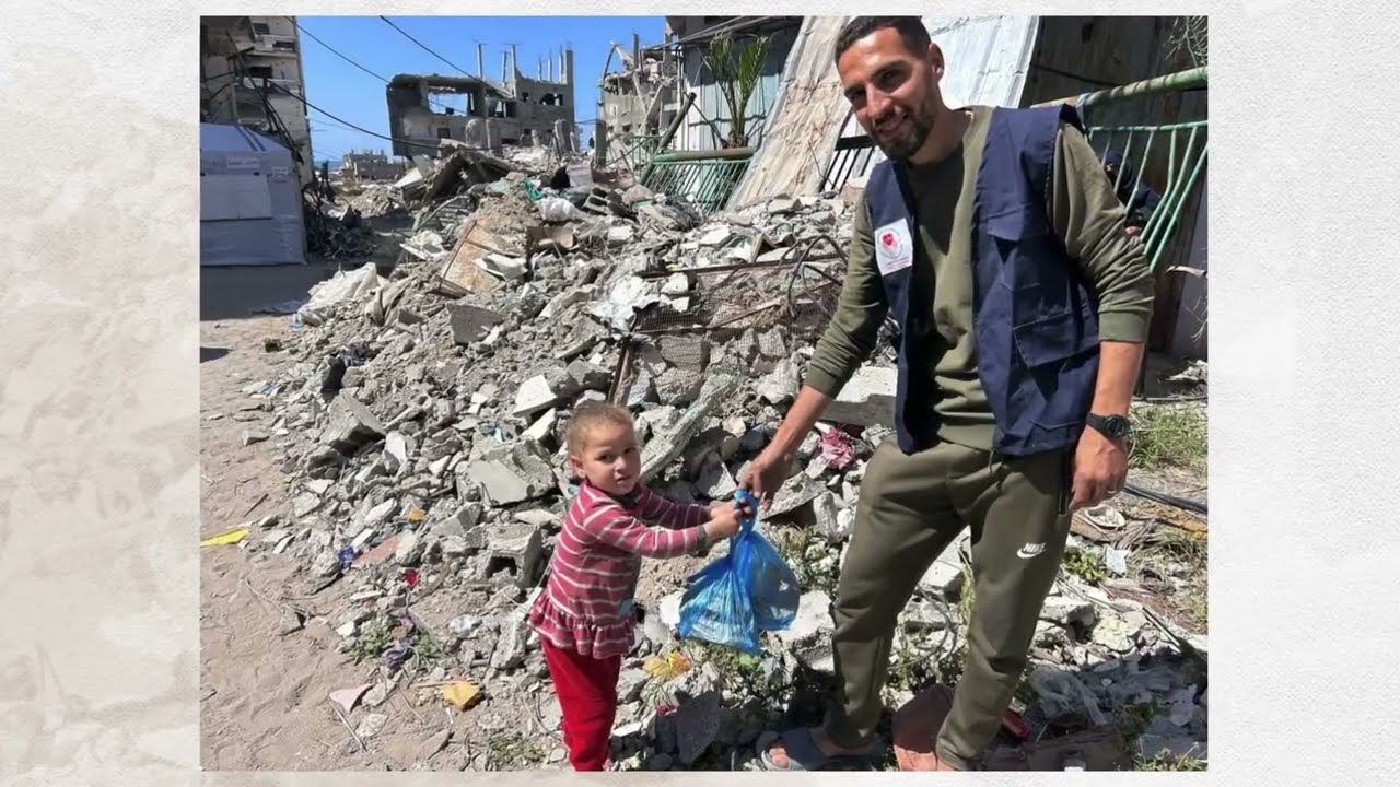 Gaza - North Gaza Bread Distribution