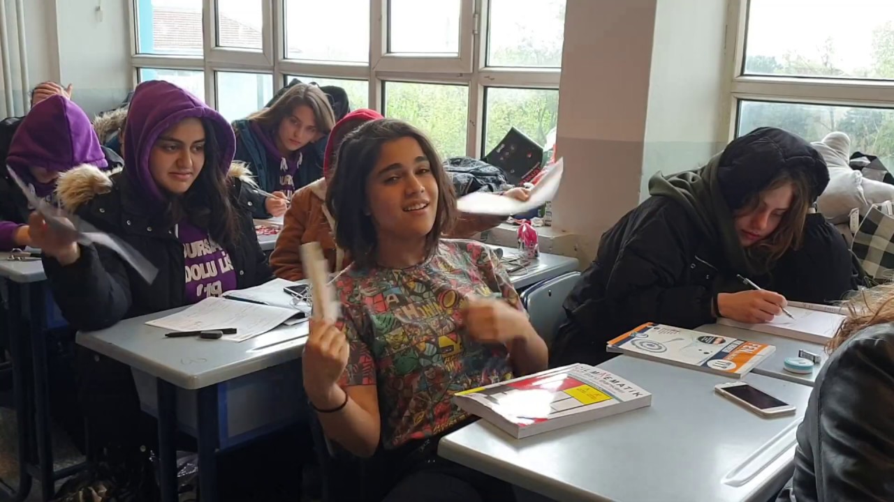 12/F MEZUNİYET BELGESELİ (Bursa Anadolu Lisesi'19)