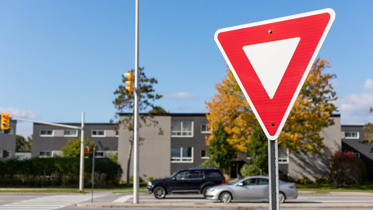 Ontario Road Signs - Tested on G1 Written Knowledge Test