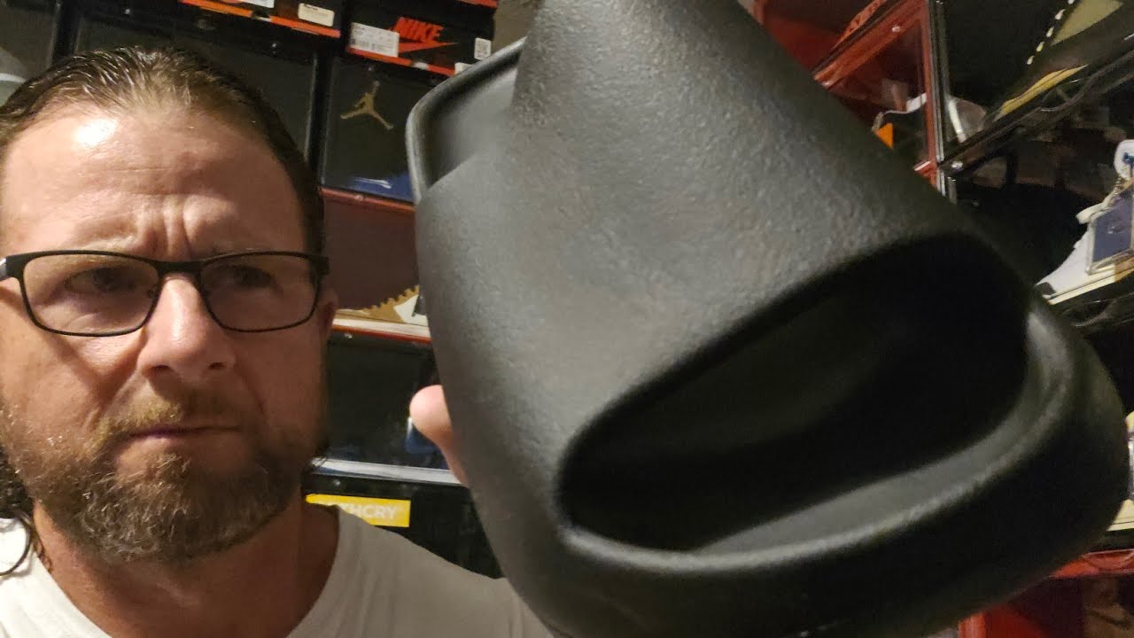 YEEZY SLIDE YZY-01 WEBSITE VS ADIDAS ONYX SLIDE COMPARISON (Shipment uodate) !!!!!! YZY SHIPPING