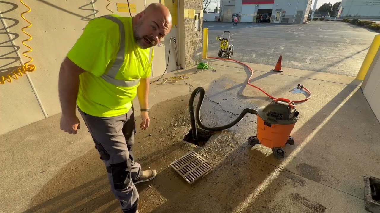 Waterjetting a clogged bay drain