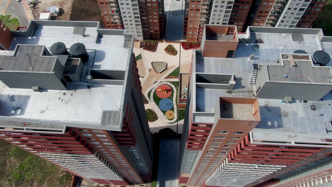 VOLANDO EN DRONE 4K,  BOGOTA , PORTOAMERICAS -  APARTAMENTOS  - COLOMBIA