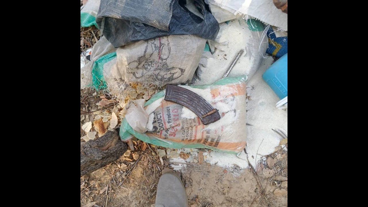LABARAI: Sojoji Sun Kutsa Babban Sansanin Boko Haram, Sun Bankado Kabarin Yan Ta'adda - 22nd JAN