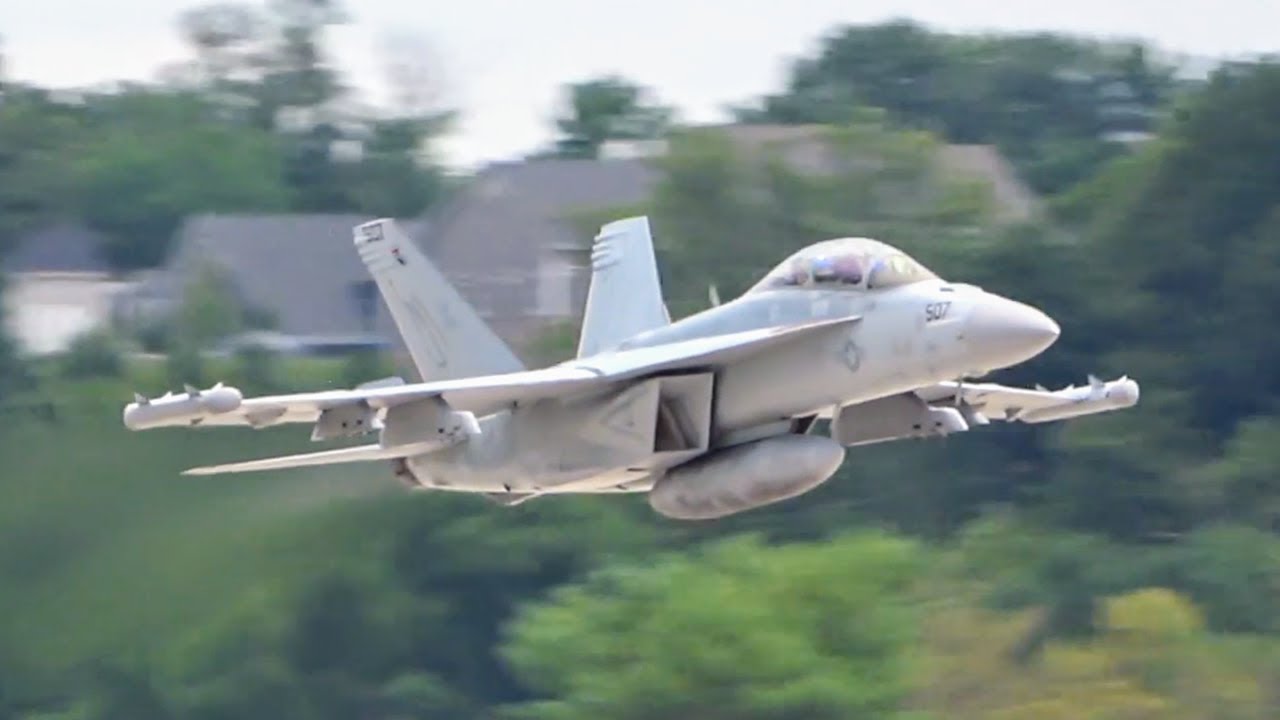 EA-18G Single Ship Demonstration feat. F-35C - Spirit of St. Louis Airshow 2024