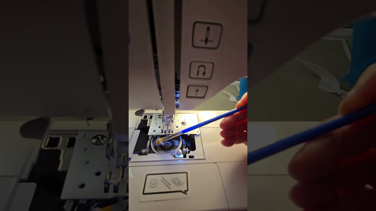 How I clean my sewing machine (for beginners) - Cleaning Brother XR1355 @prairiegnomequiltcompany
