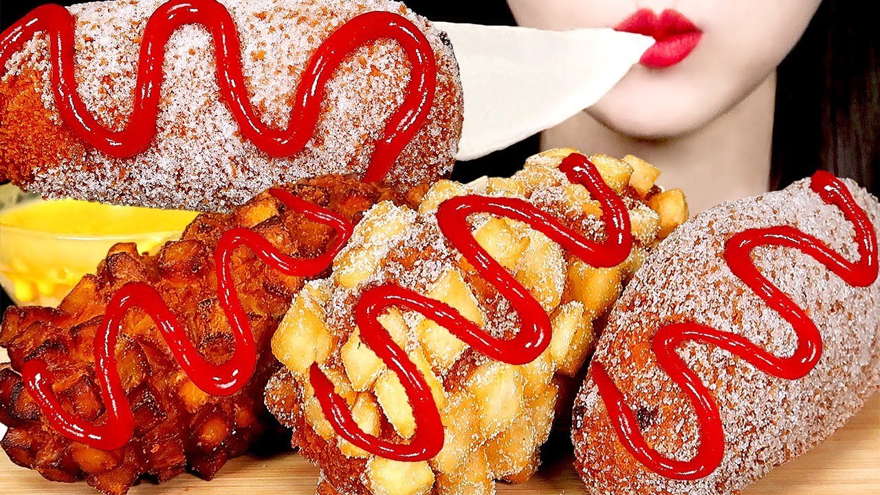 ASMR CHEESY CORN DOGS 명랑핫도그 먹방 咀嚼音チーズドッグ MUKBANG EATING SOUNDS | ZOEY ASMR