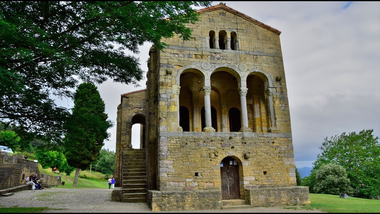 Santa Mar&iacute;a de Naranco. Una joya del prerrom&aacute;nico en Asturias.