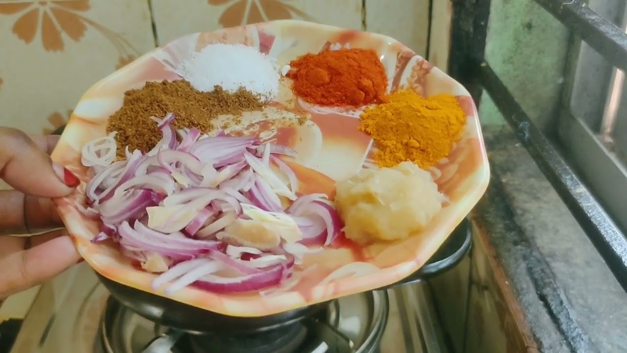 মেজো মনির হাতের গিফ্ট পাইয়া ফুরি অনেক খুশ🥰🤗